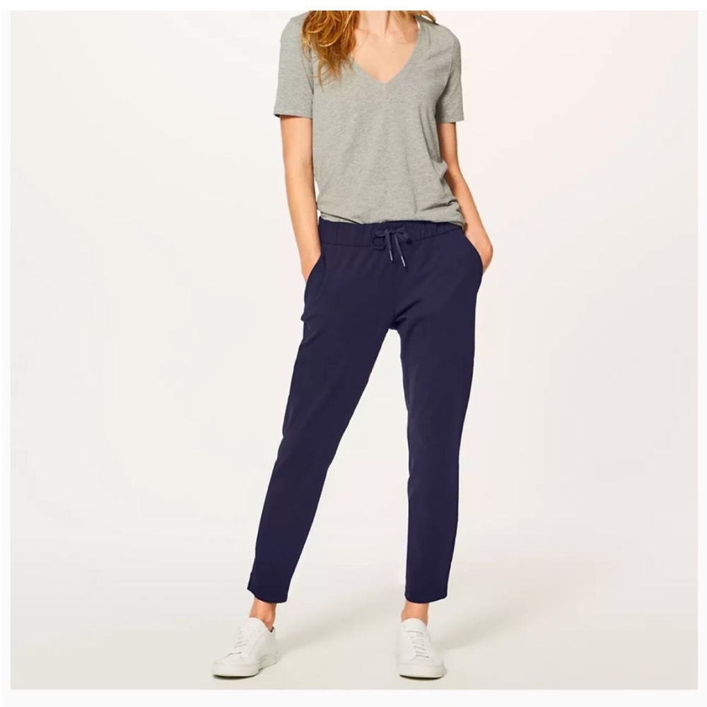 Lululemon on the fly *woven*